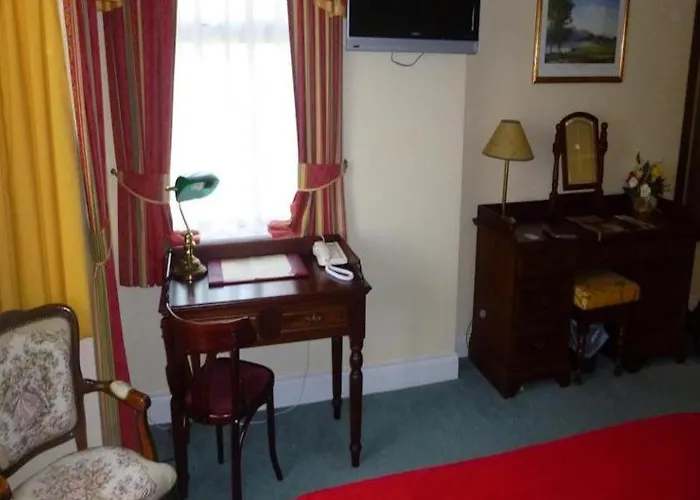 Hotel Killeen House